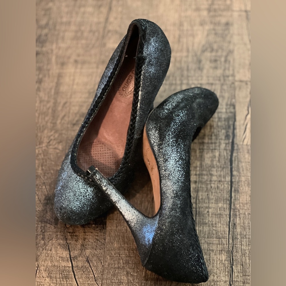 Corso Como Genuine Leather Metallic Silver Pumps 🔥